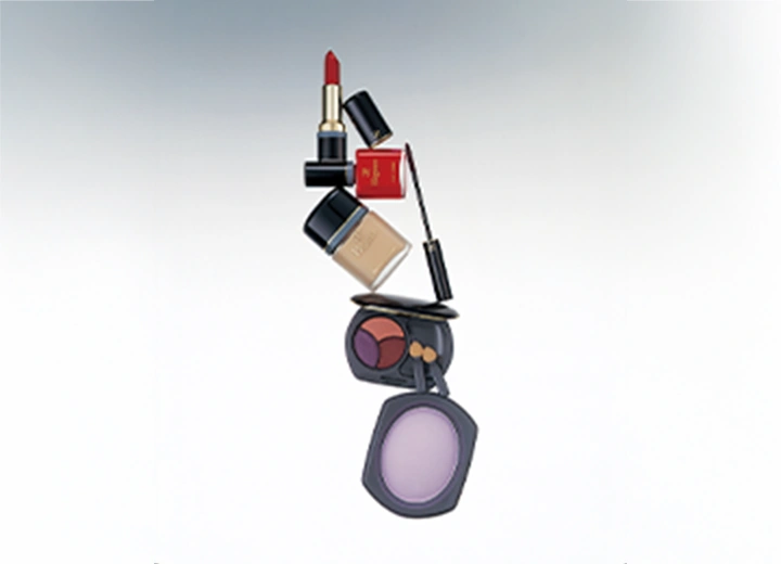 1986年 エレガンス コスメティックス デビュー